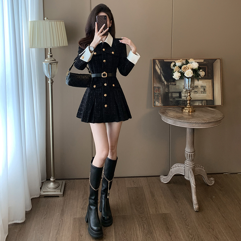 秋装赫本风设计感高端收腰裙子小个子高定富家千金感小香风连衣裙