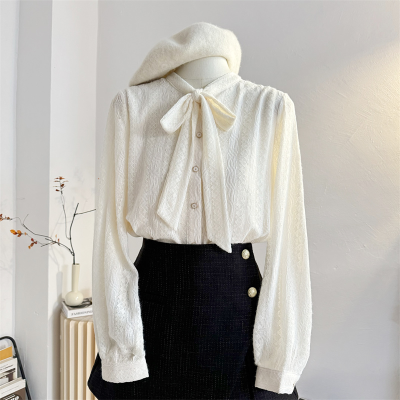 系带蝴蝶结蕾丝衫长袖衬衫女秋冬温柔减龄气质内搭打底小衫上衣杏