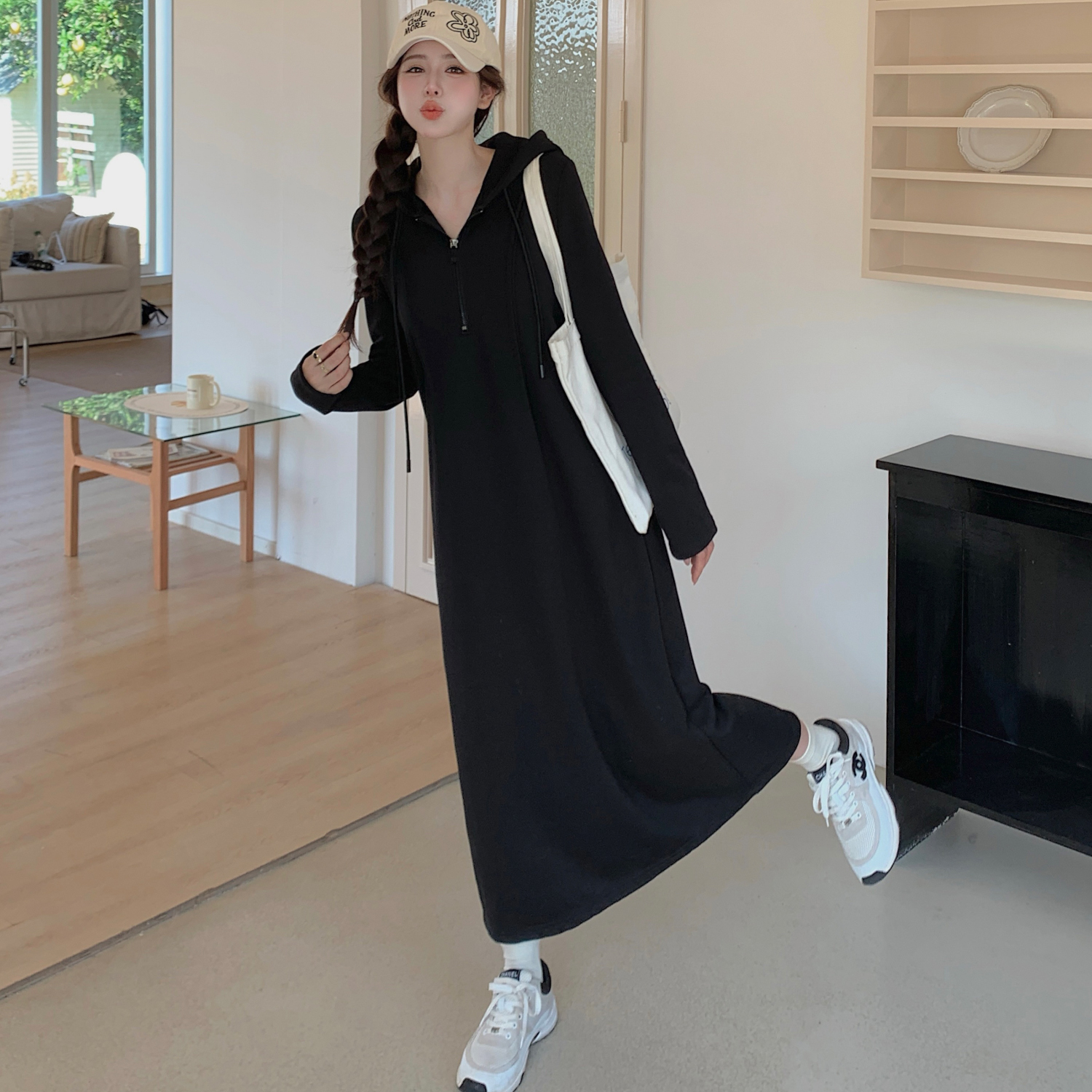 2025秋季新款/拉尔夫连衣裙显瘦连帽长款卫衣小黑裙女