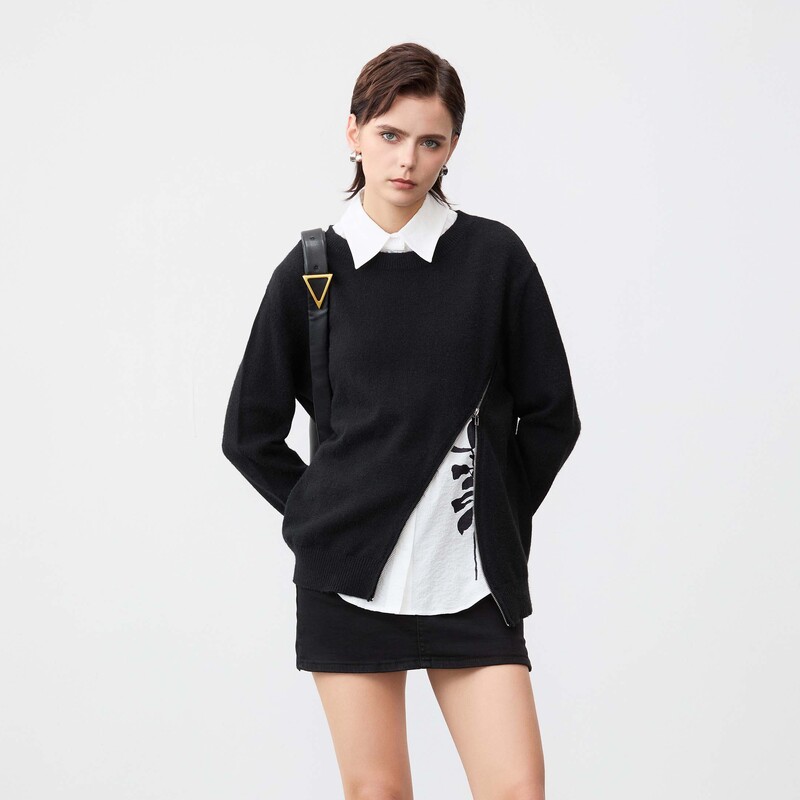 S·DEER圣迪奥秋季黑色休闲通勤百搭时尚宽松长袖针织衫S24183510