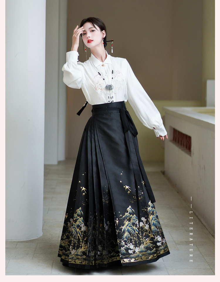 新中式国风女装刺绣上衣汉服大码胖mm织金高端千里江山马面裙套装