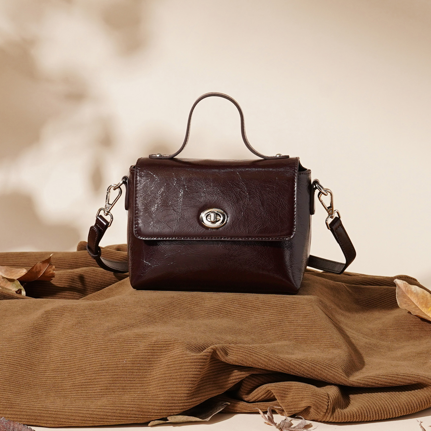 岩牛【小浩推荐】新款百搭斜挎包女时尚复古棕色单肩肩包YN3504