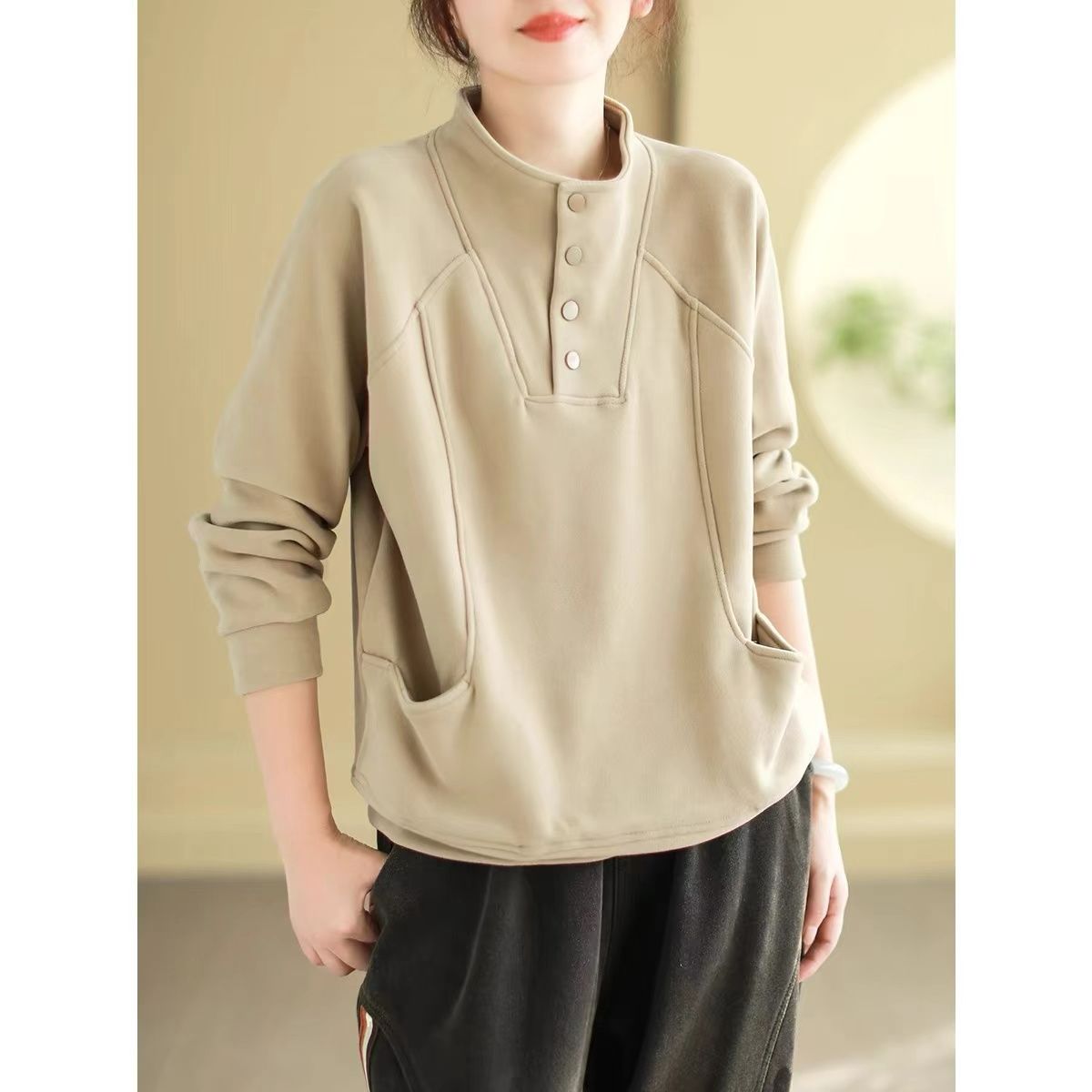 半高领纽扣德绒保暖卫衣韩版设计感潮流拼接宽松遮肉休闲套头衫女