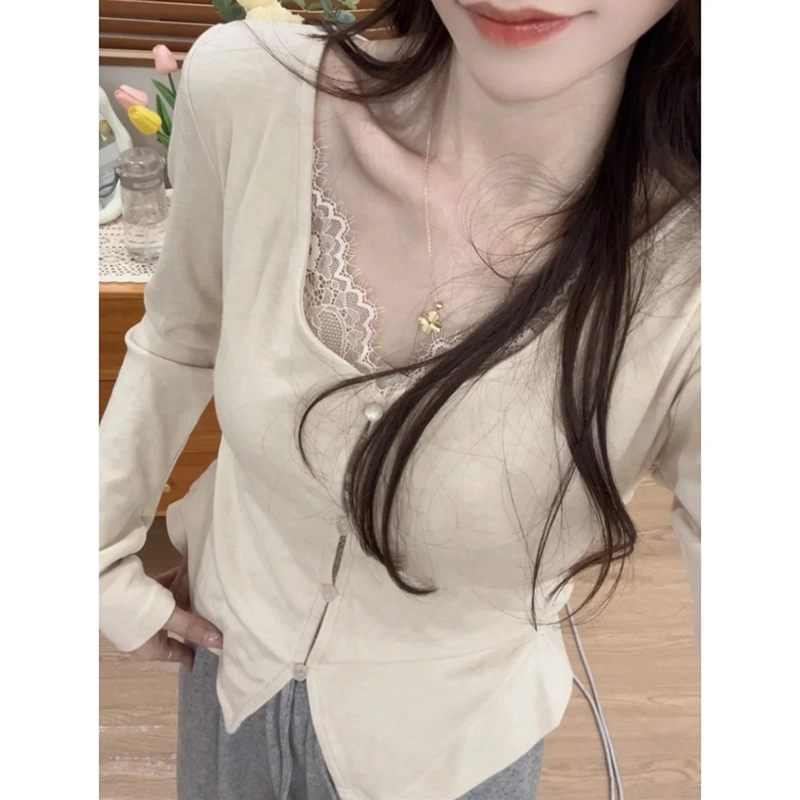 杏色蕾丝拼接修身假两件百搭上衣针织衫秋冬内搭纯欲露锁骨上衣