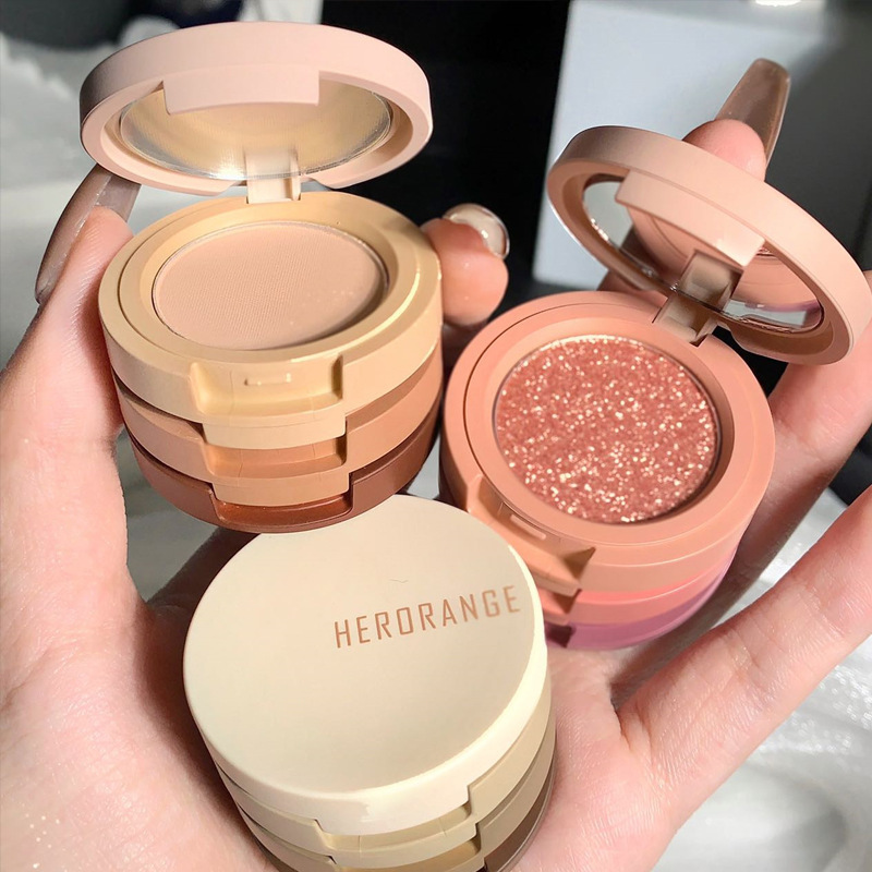 三层眼影盘小巧哑光珠光修容腮红高光眼影淡妆学生党平价奶茶色女