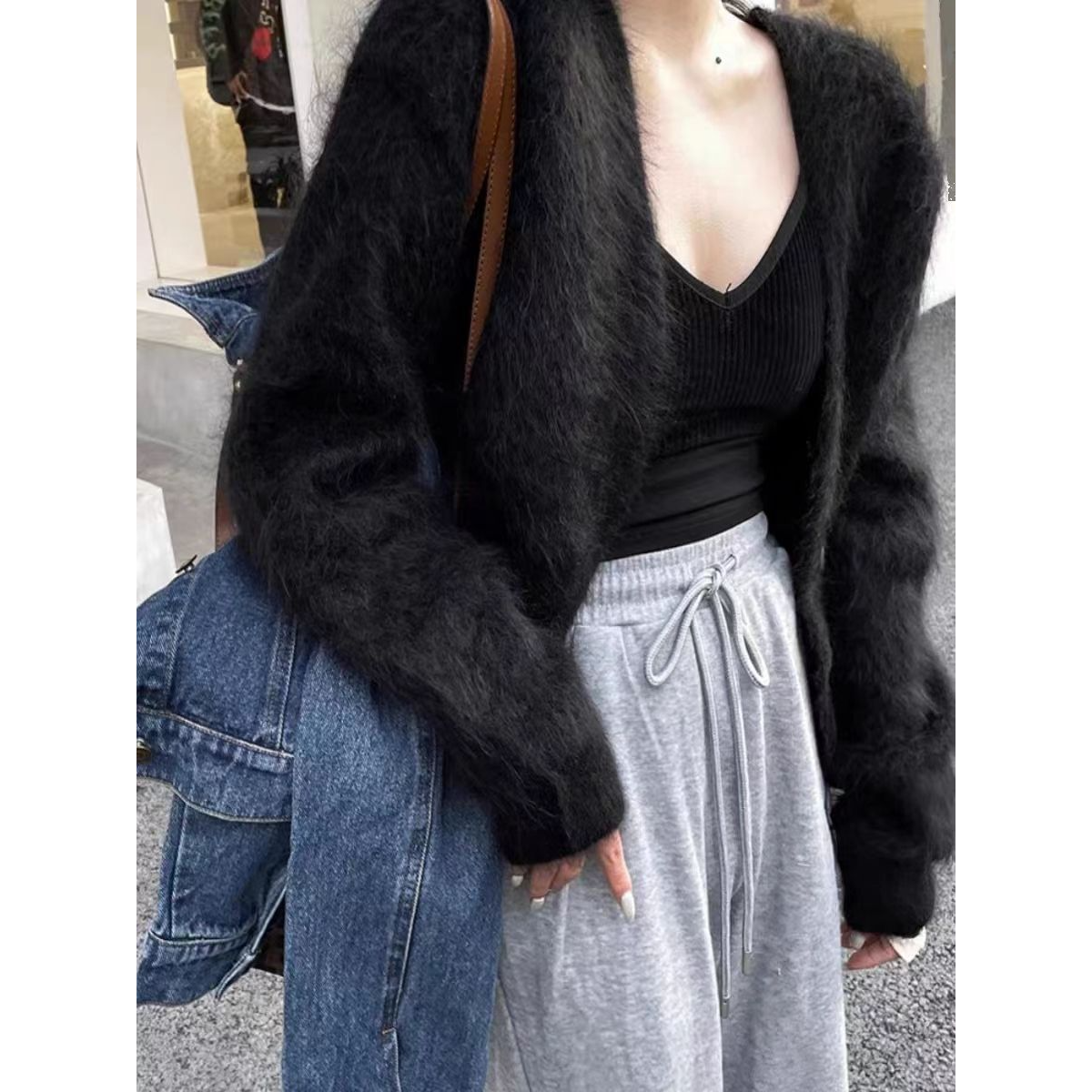 秋冬新款黑色水貂绒毛衣外套高级感加厚针织开衫休闲慵懒风外搭女