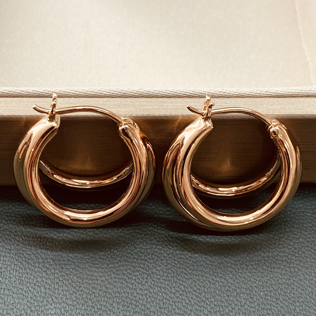 18k金耳饰玫瑰金猫爪彩金耳环耳扣耳钉大嫂同款耳包气质时尚 百搭