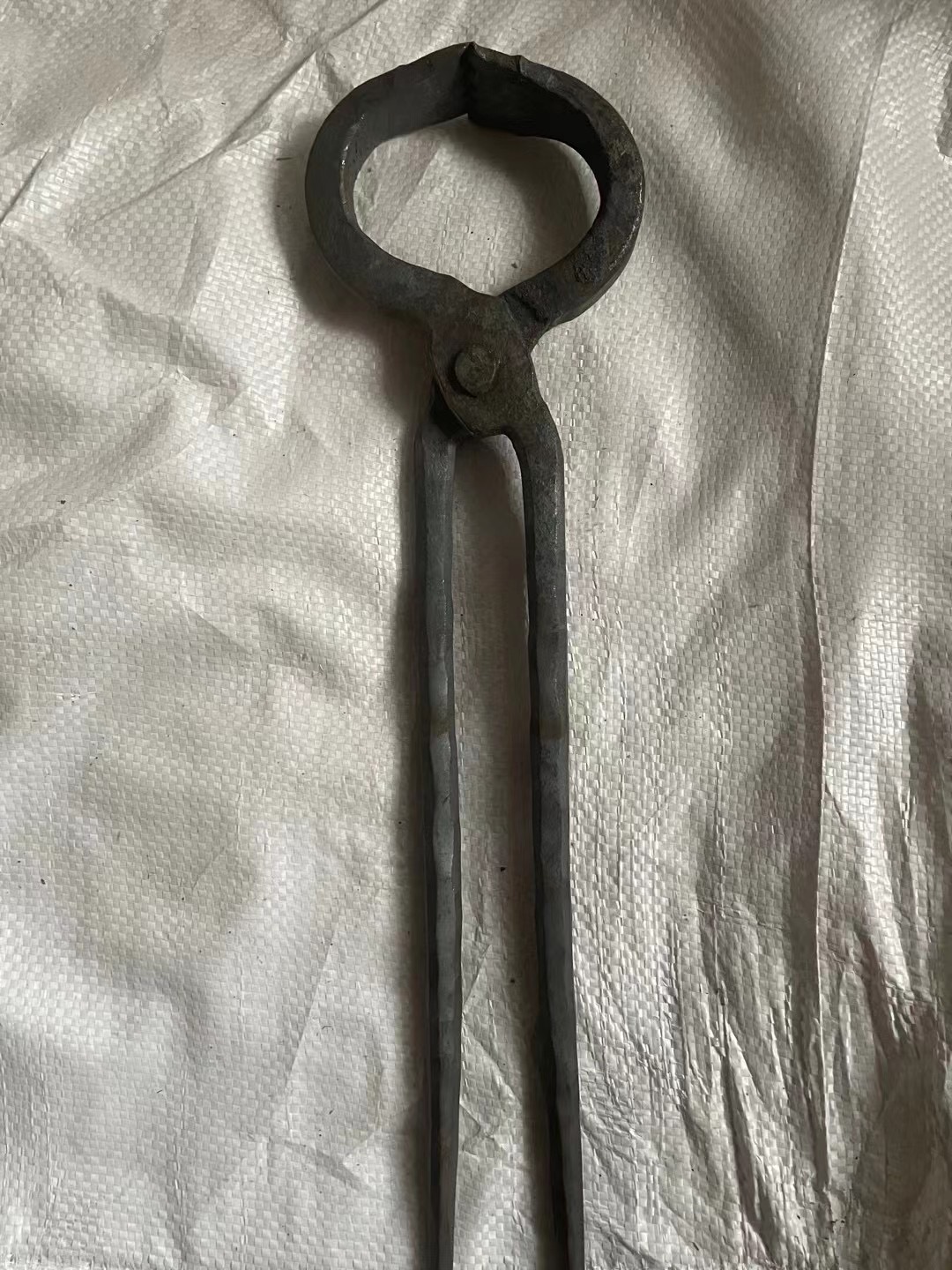 轮胎老虎钳子夹止口拔钉拔钢丝钳子轮胎钳子齿口虎钳