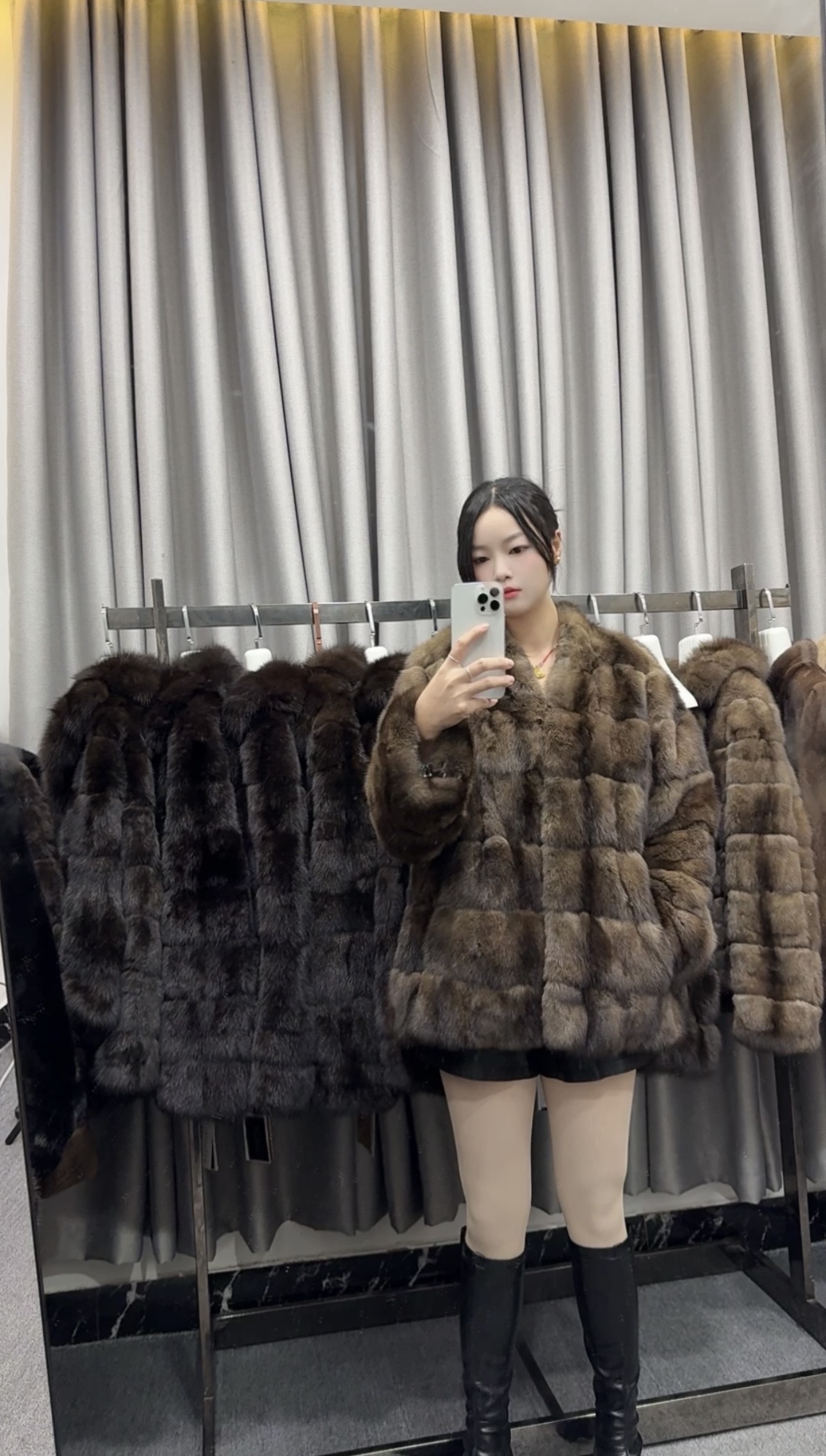 新款俄罗斯进口貂V领横排原色水貂外套显贵气洋气貂皮大衣女