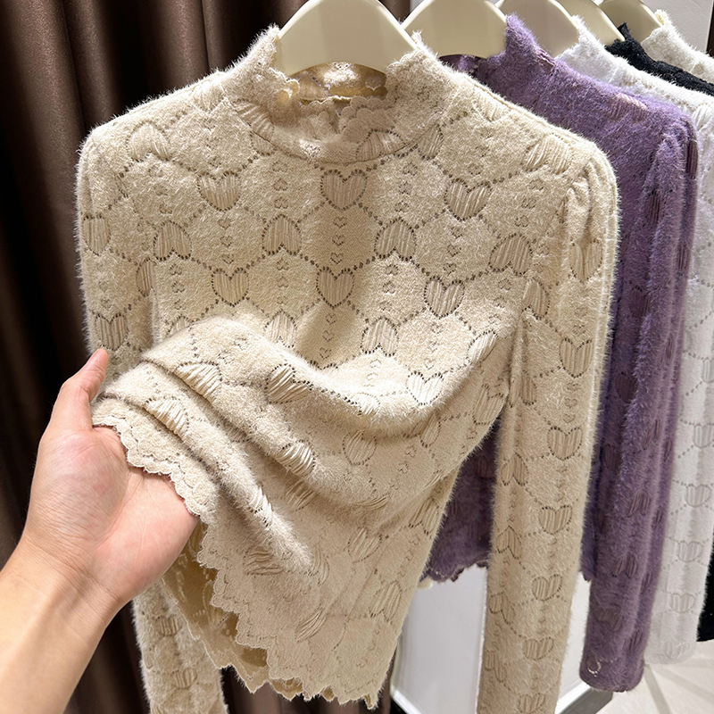 磨毛针织打底衫女长袖内搭半高领蕾丝小衫秋冬新款泡泡袖心形上衣