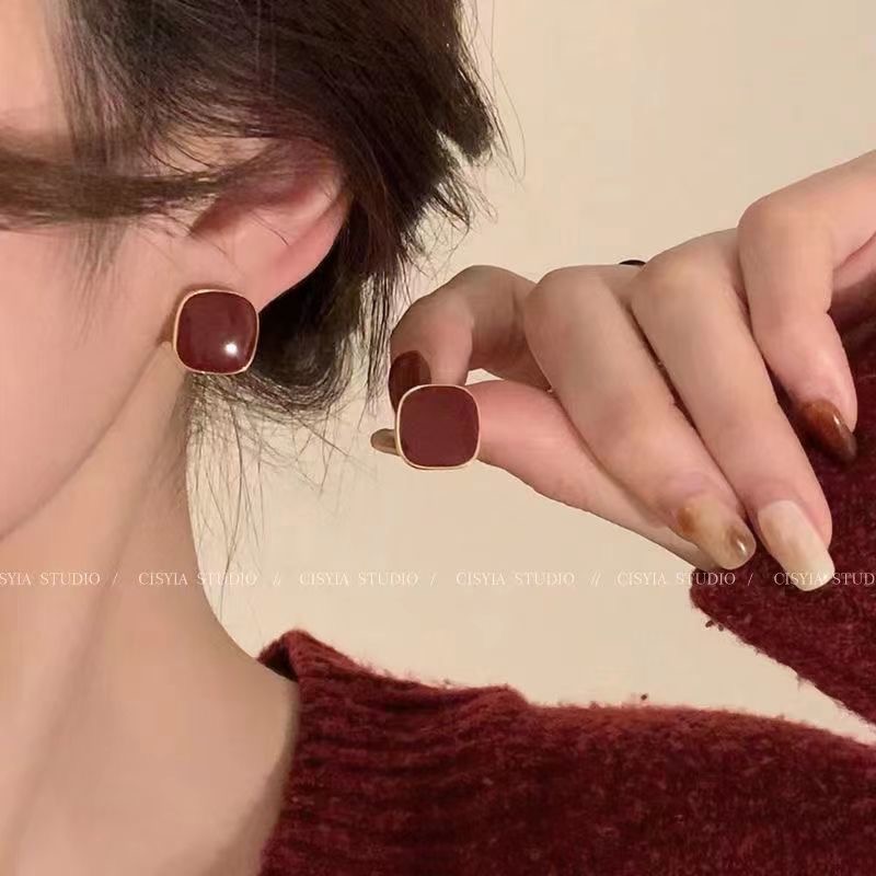 铜合金耳饰 A44复古ins气质红色百搭耳环小众法式简约轻奢款