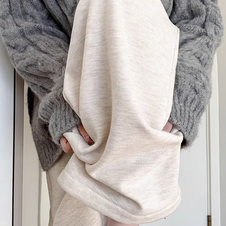 胖MM燕麦白糯米裤女春秋季2024新款女高腰直筒垂感慵懒休闲阔腿裤