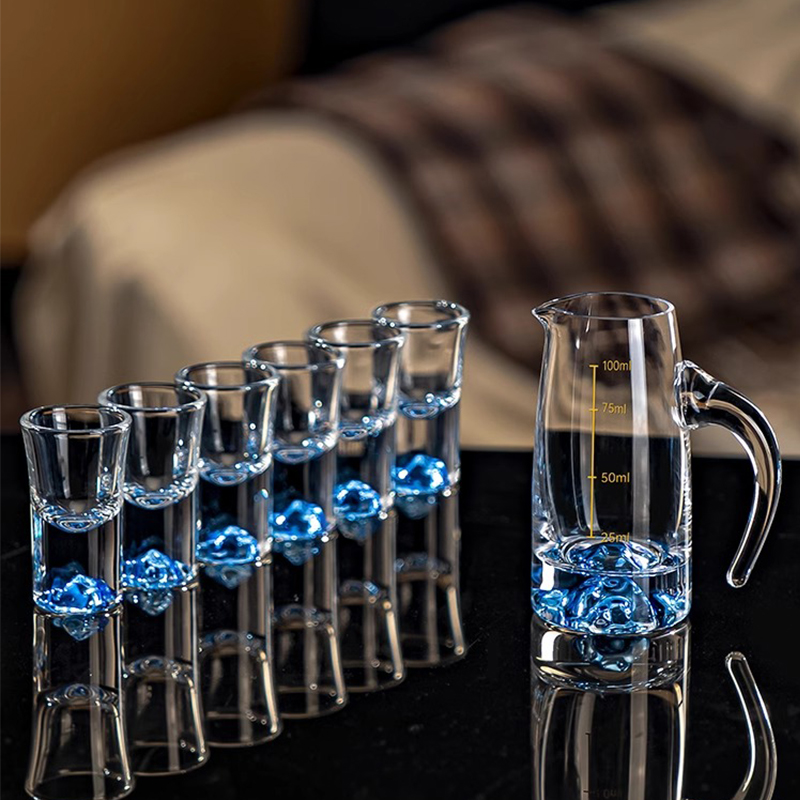 高档蓝山白酒杯分酒器家用套装轻奢水晶玻璃酒具子弹杯小酒杯