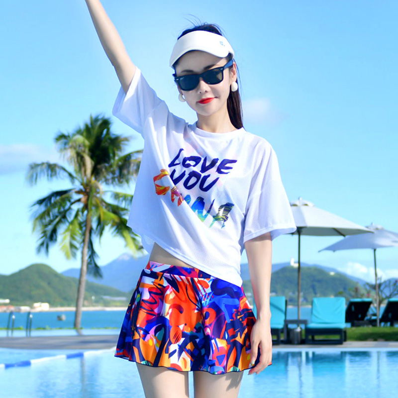 泳衣女款保守分体2025新款爆款泡温泉三件套大码胖mm显瘦游泳衣