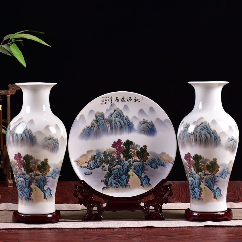 景德镇陶瓷摆件家居八骏图中式高档客厅装饰品花瓶酒柜博古架摆件