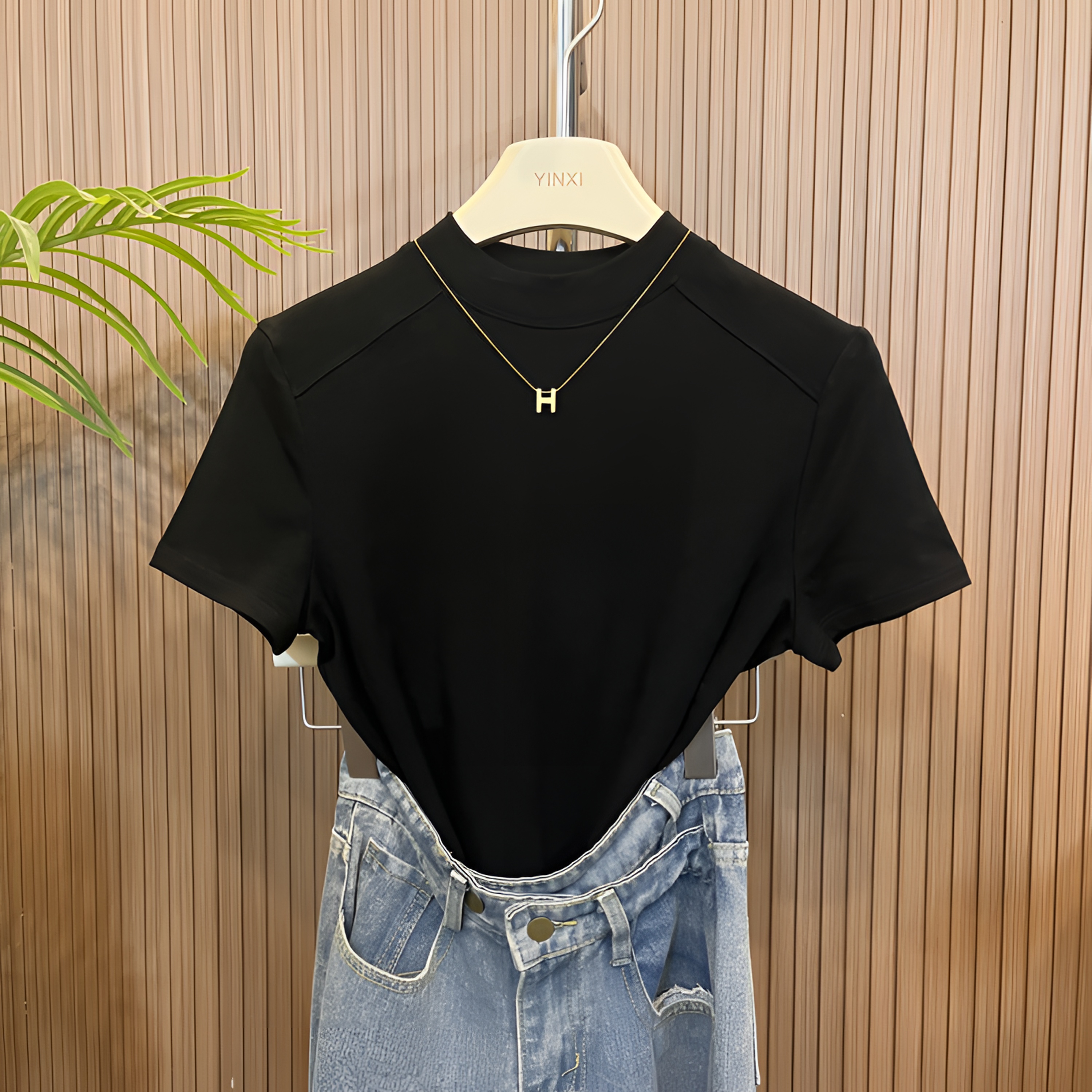 气质半高领短袖T恤显瘦上衣女2025新款百搭透气打底衫前拼设计