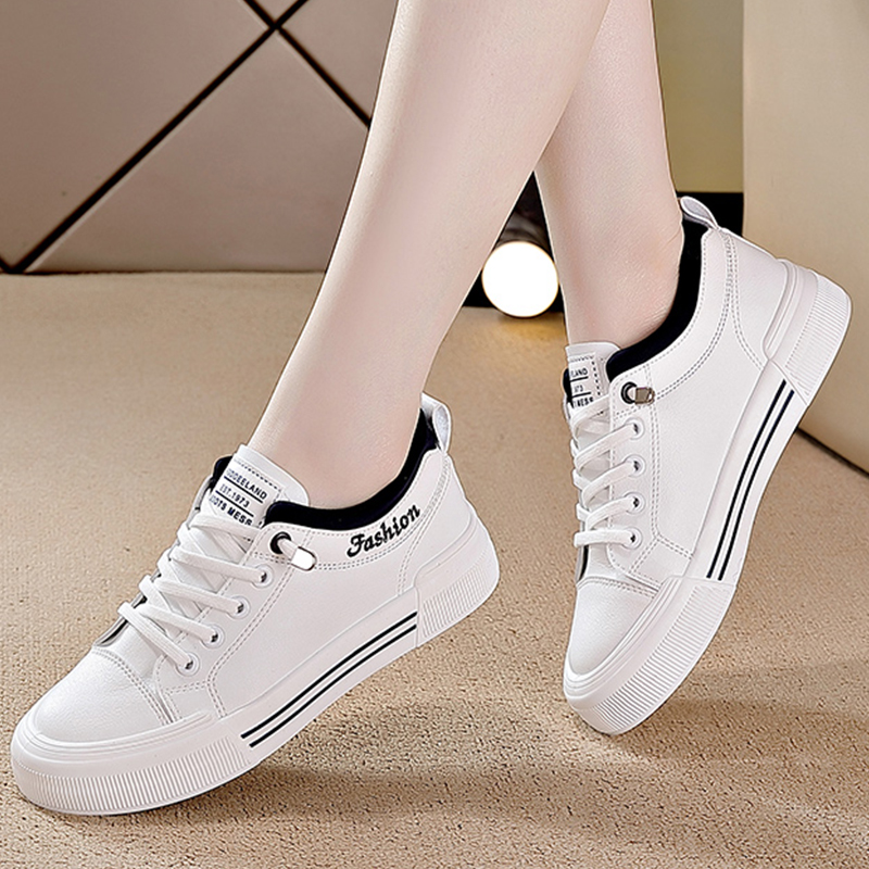 潮流时尚休闲低帮小白鞋女秋季透气2024新款女休闲轻便鞋时尚平底