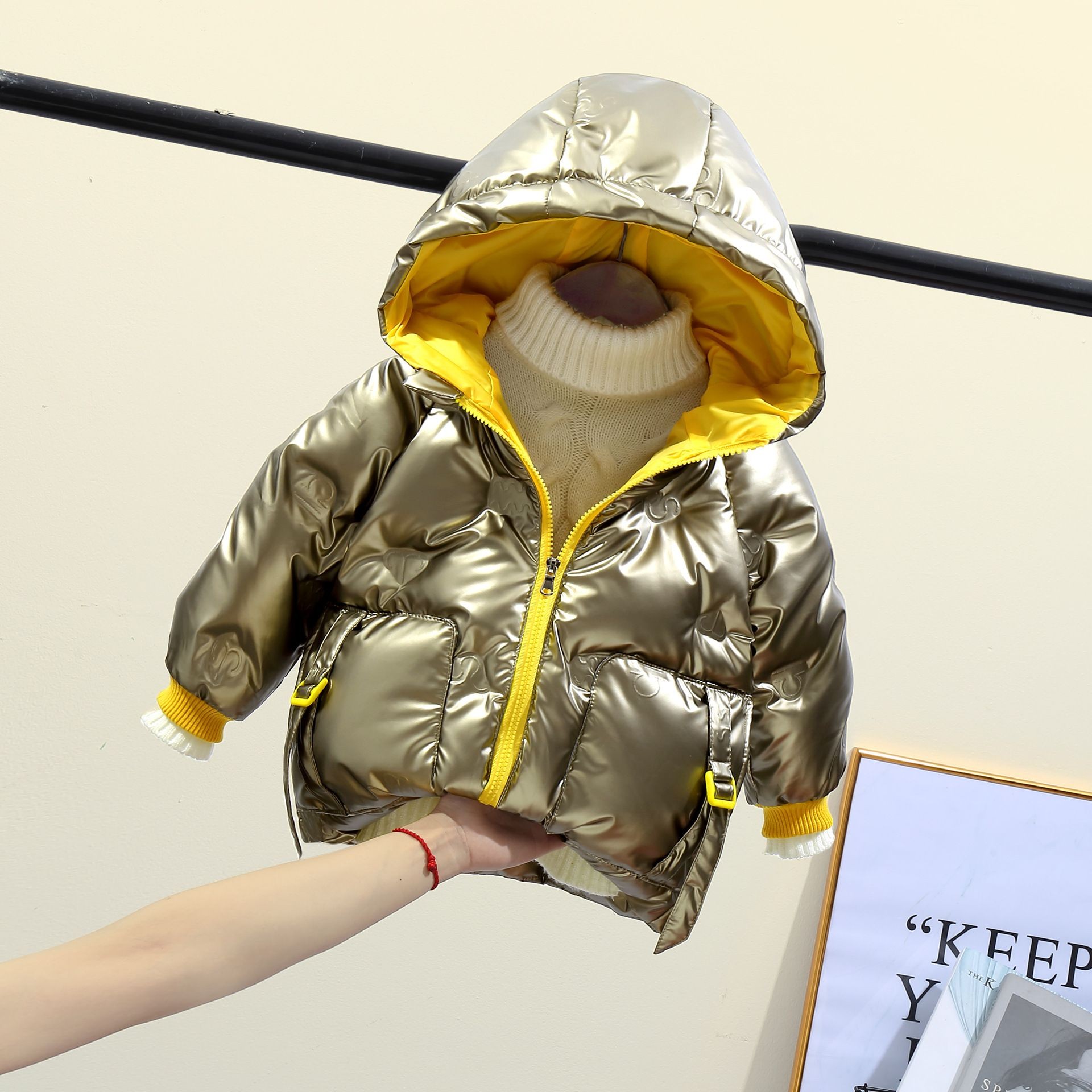 儿童羽绒服免洗加厚男女中小童宝宝亮面羽绒服防风外套派克服洋气