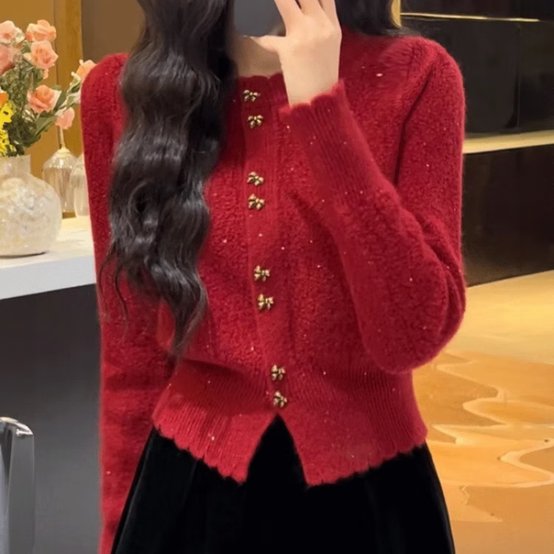 2024秋冬小香风蝴蝶金扣毛衣女慵洋气懒风长袖纯色百搭针织衫上衣