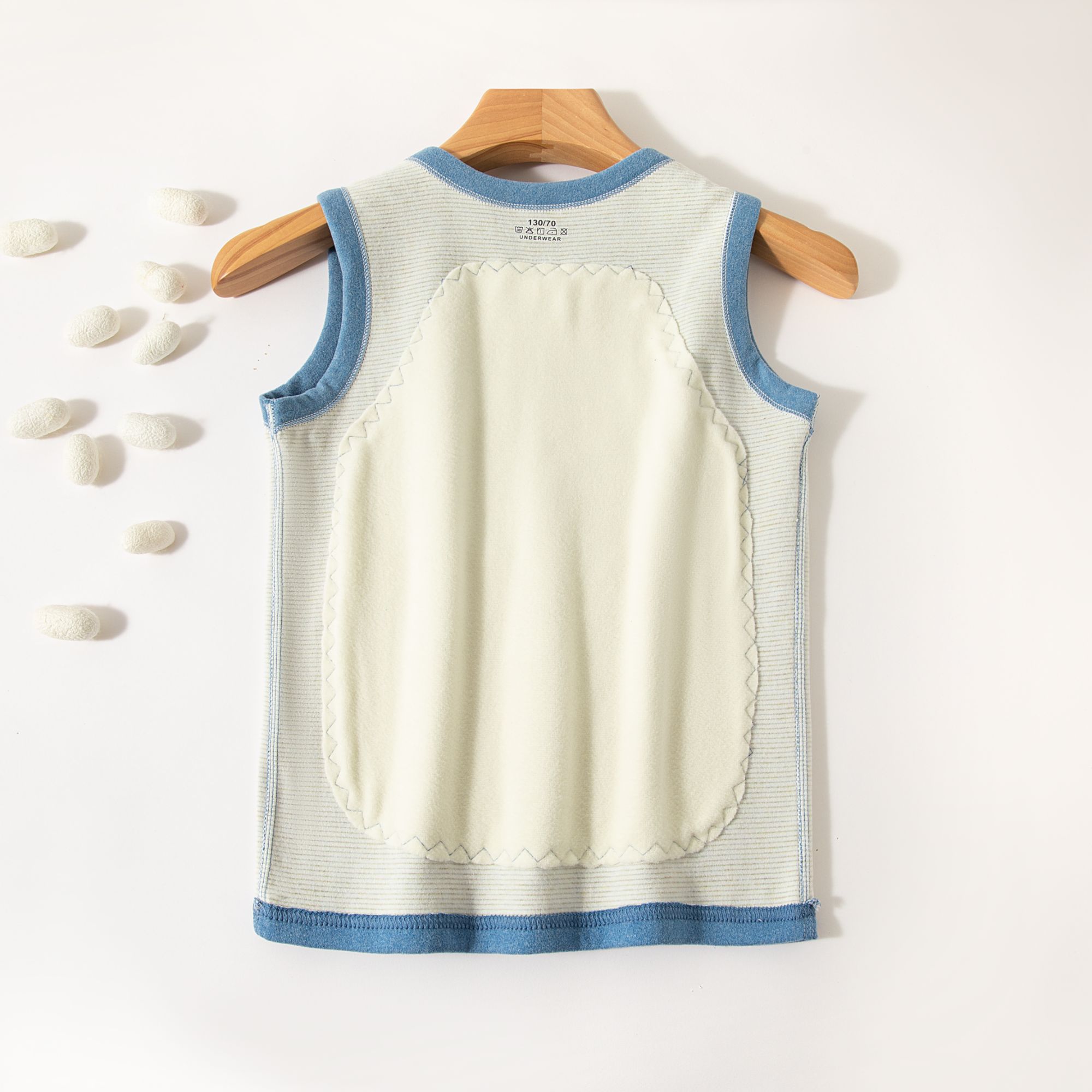 秋冬贴片儿童保暖背心护肚打底羊绒蚕丝加厚加绒保暖内衣男女童