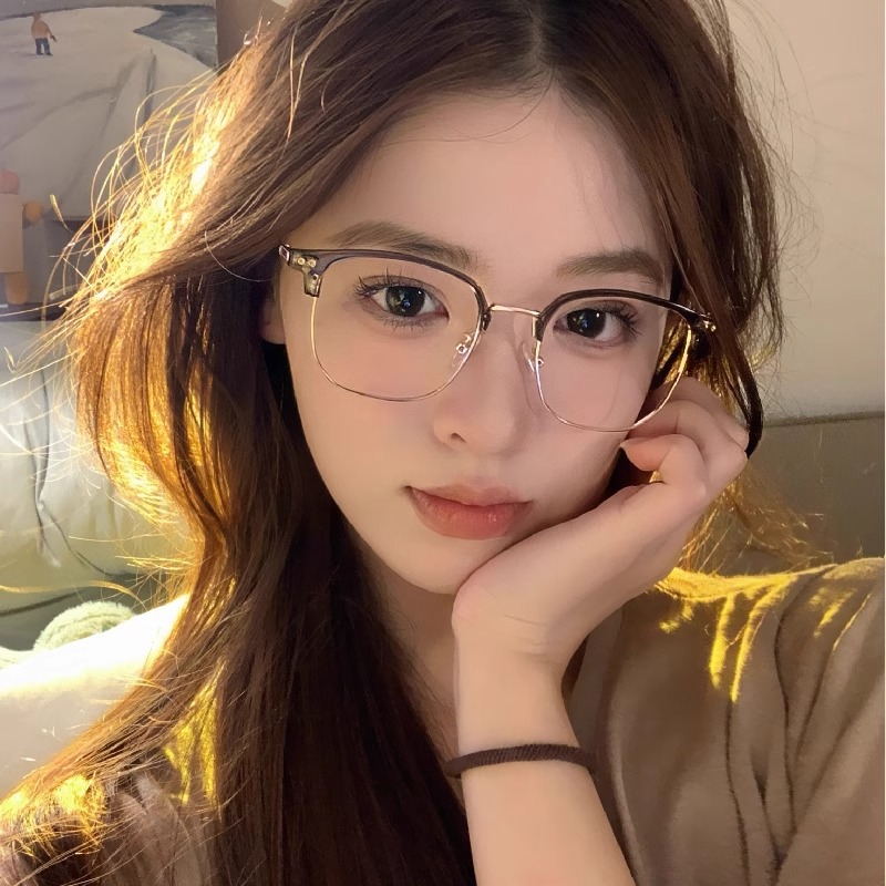 高颜值纯钛超轻半框近视眼镜女方圆脸显脸小素颜防蓝光平光镜架男