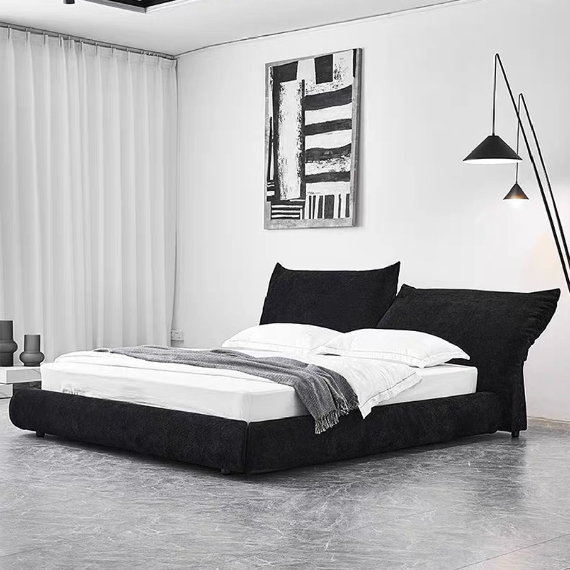 花瓣床意式极简雪尼尔绒现代主卧布艺双人婚床榻榻米花瓣落地床