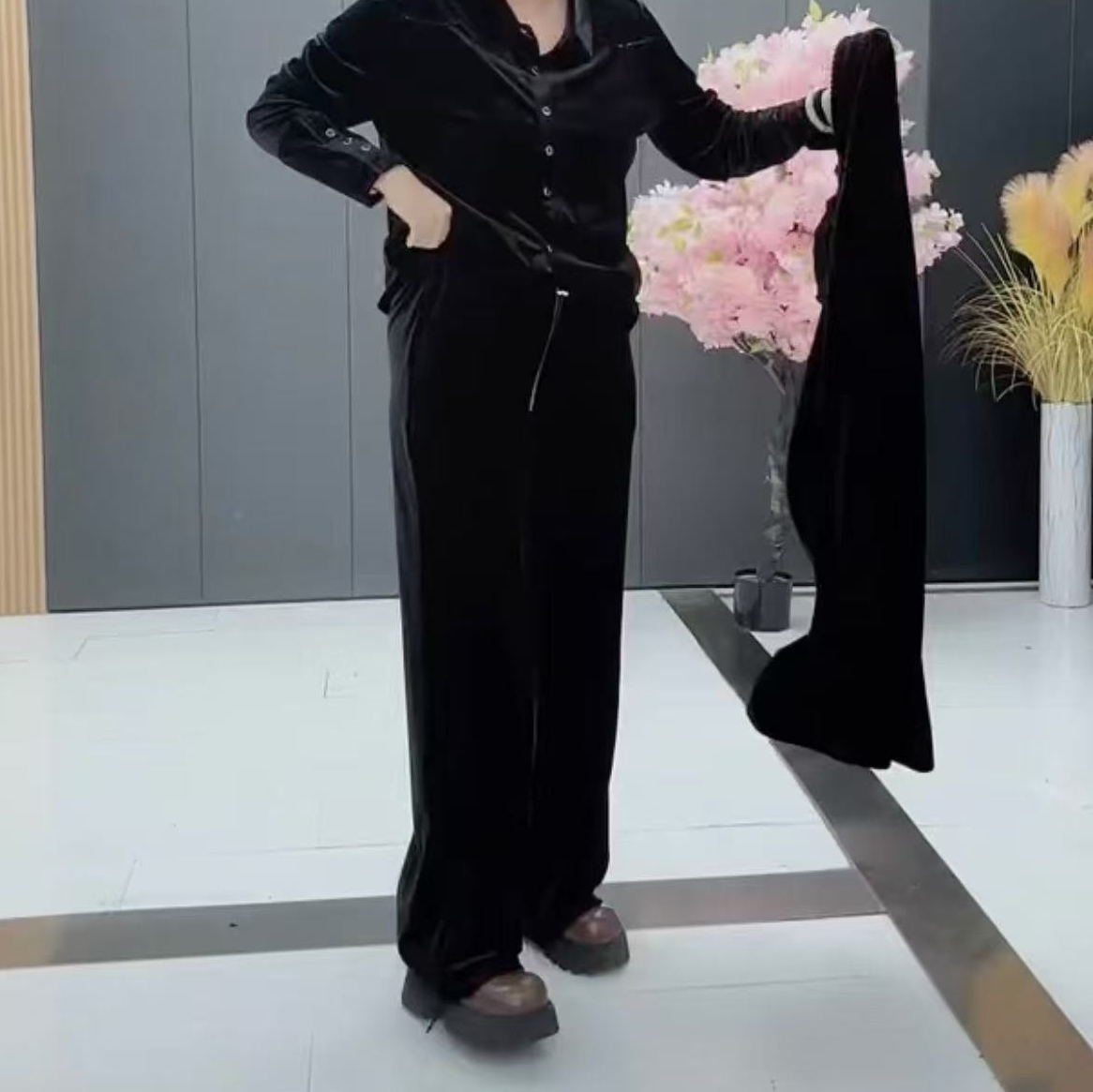 6765时尚减龄松紧腰抽绳显瘦加厚休闲裤