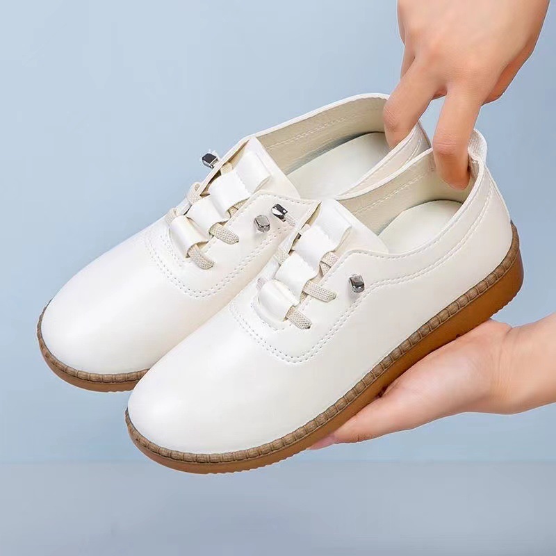 一脚蹬妈妈鞋软底新款防滑豆豆鞋单鞋休闲皮鞋超软软面牛筋底