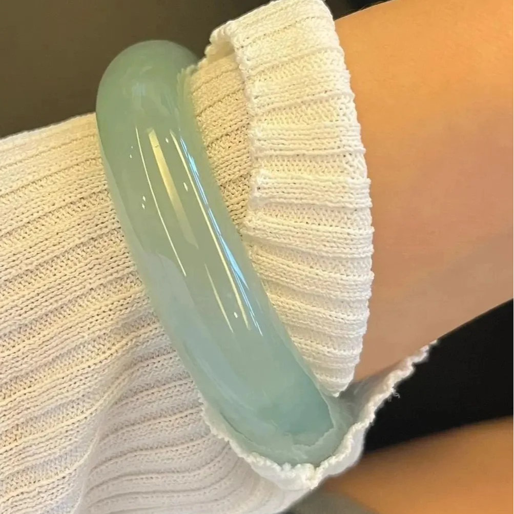高奢天然冰晴水宽胎玉髓玛瑙手镯冰透湖水绿玉镯送女友多样性发一
