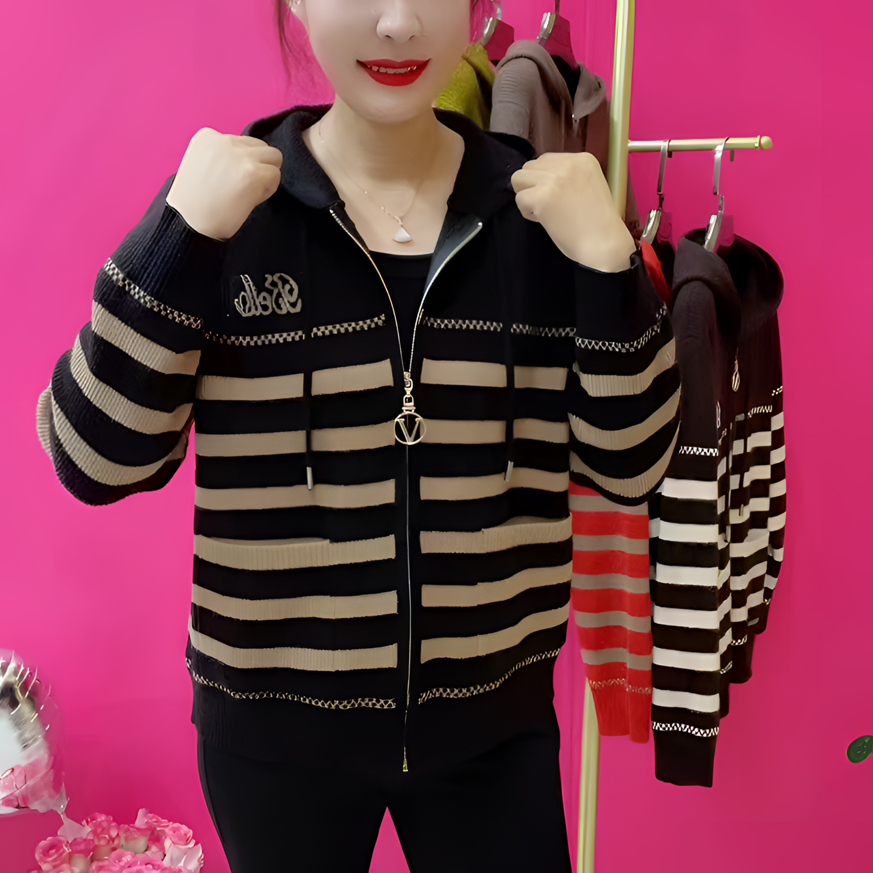 条纹连帽休闲针织外套2025年高档时尚女士秋冬款洋气显瘦百搭毛衣