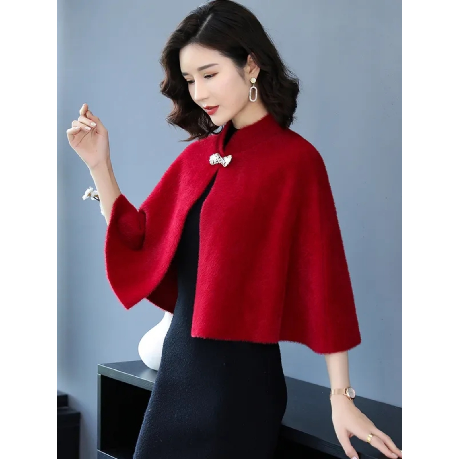 水貂绒斗篷外套女高端时尚短款披肩秋冬搭配旗袍外搭加厚保暖披风