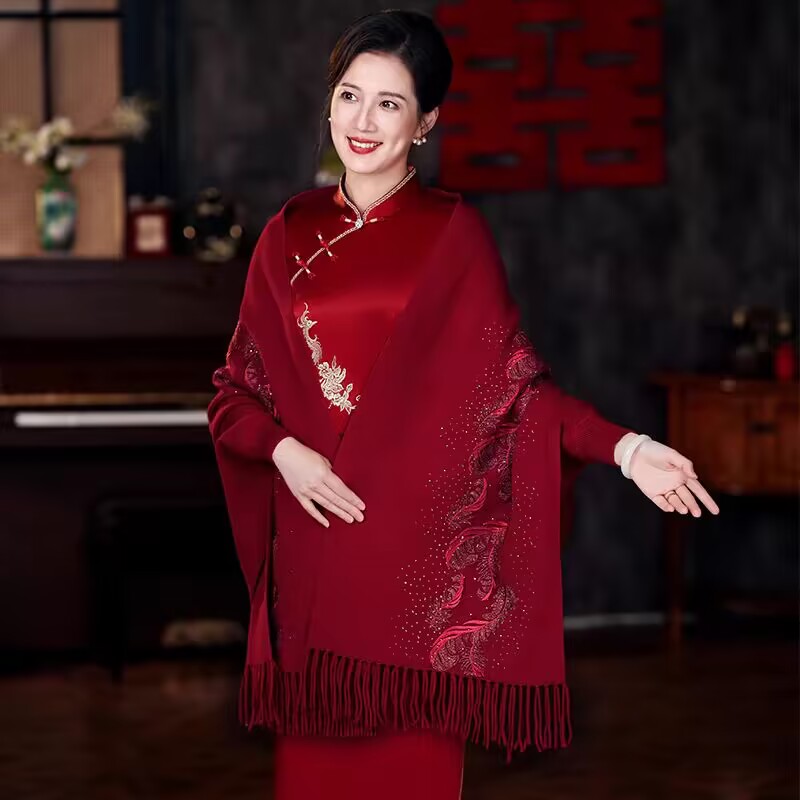 秋冬女羊绒披肩带袖子流苏外套婚礼喜妈妈高端配旗袍外搭斗篷加厚