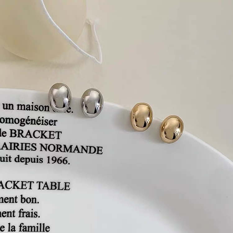 黄铜耳饰 高级感法式豆豆耳钉简约小巧ins时尚气质百搭银针耳饰