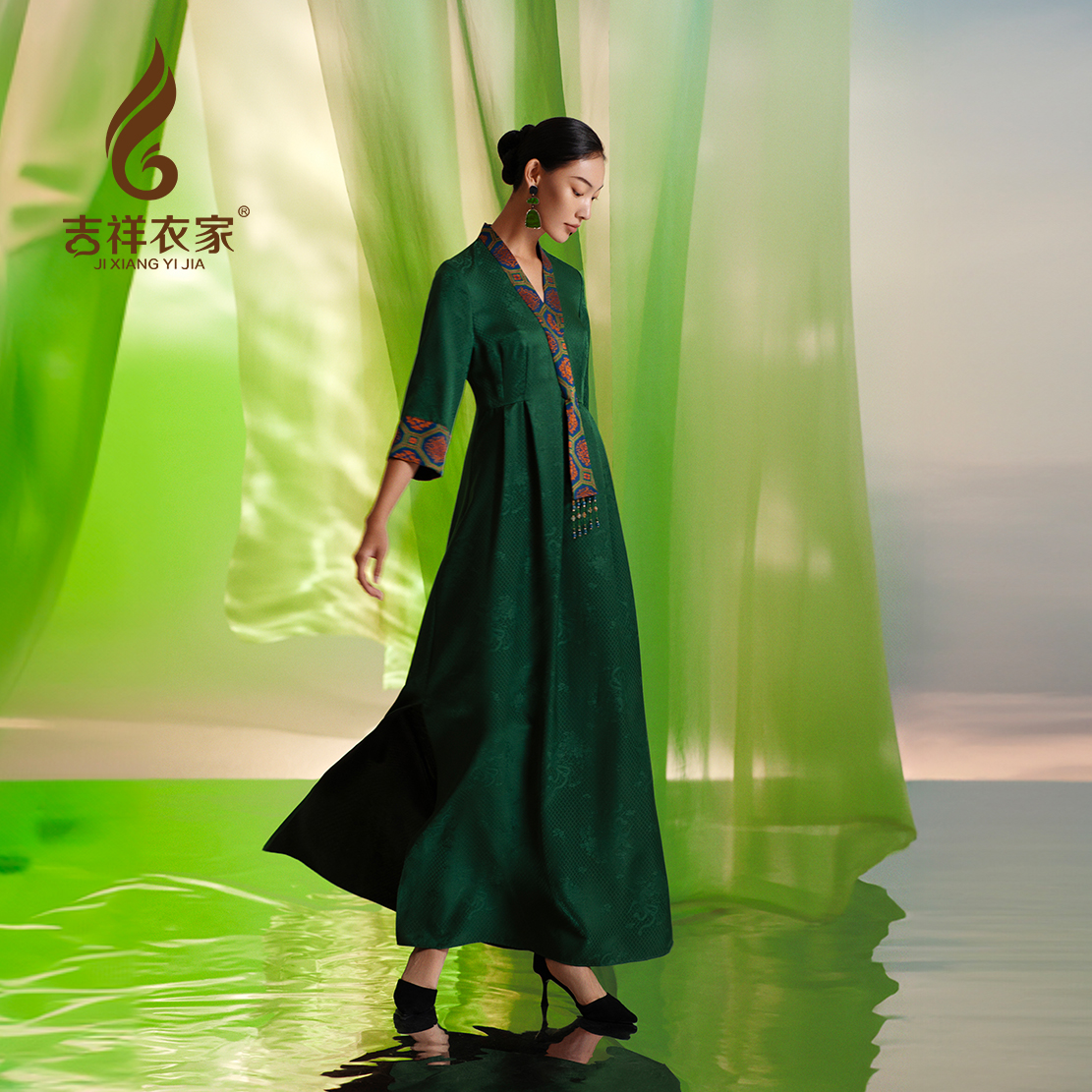 JIXIANGYIJIA/吉祥衣家羽裳楚楚（连衣裙）942236474