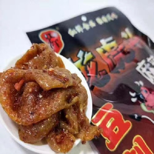 龙虎辣条斗北京烤鸭儿时怀旧小零食豆制品热销辣条块大包包邮