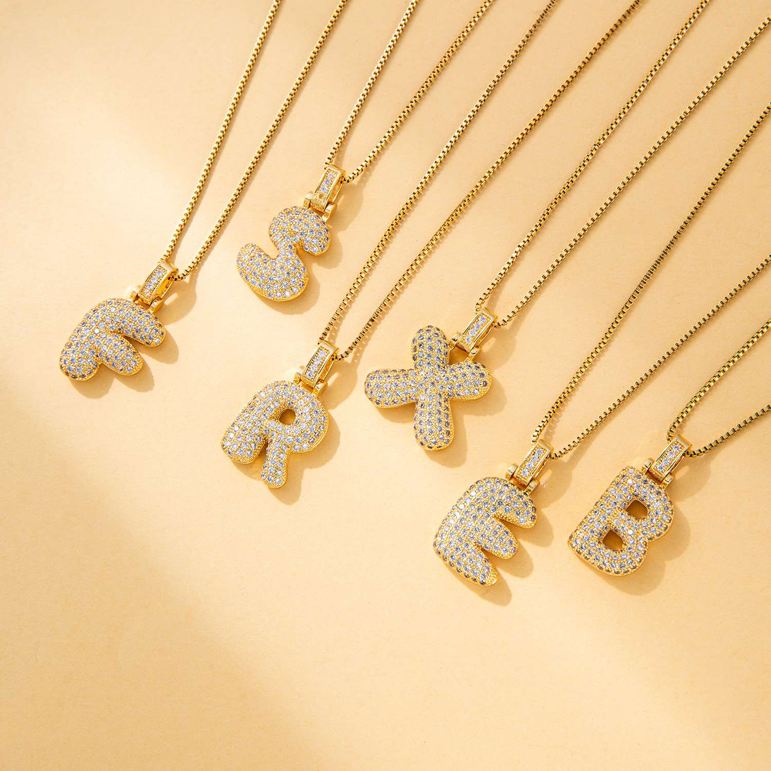 钛钢项链 欧美锁骨链小众百搭锆石26英文字母吊坠项链女时尚简约