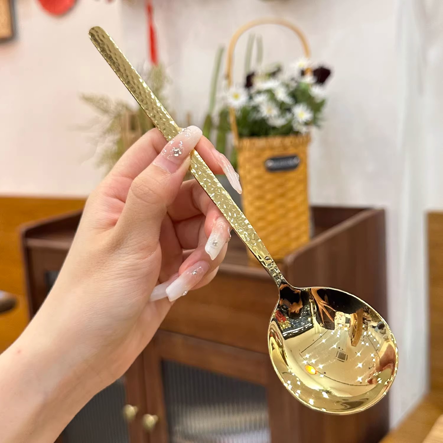 干饭人专用勺子！岩石锤纹圆头长柄精致不锈钢喝汤勺主餐西餐勺子