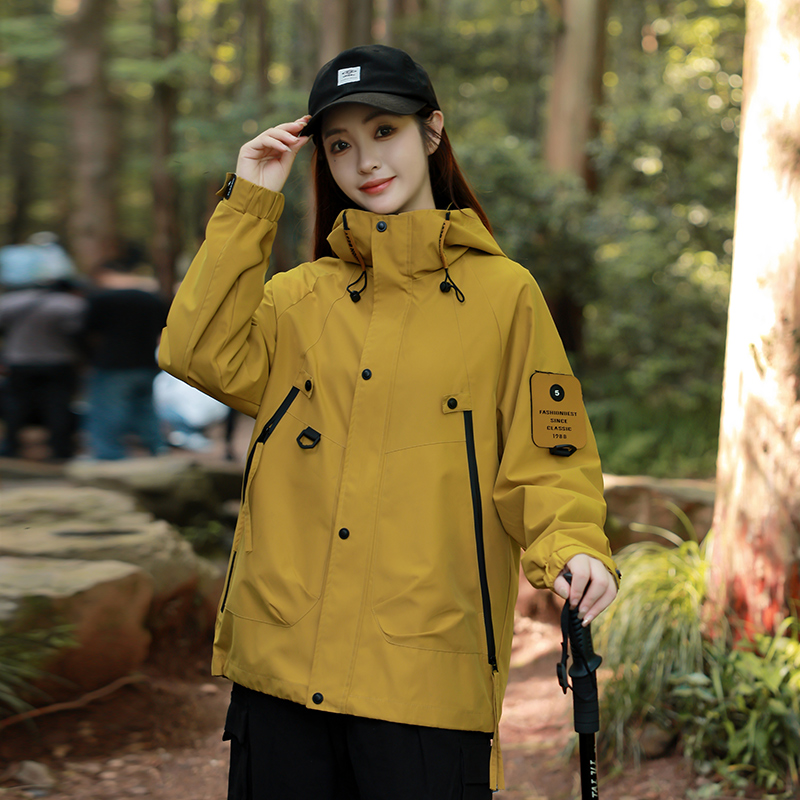 春秋外套男女同款冲锋衣2024小个子夹克登山服户外运动情侣装6508