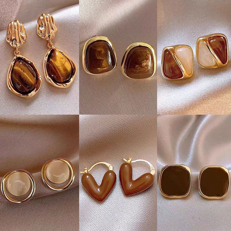 美拉德复古耳钉2024新款爆款轻奢高级感耳环独特气质耳饰女