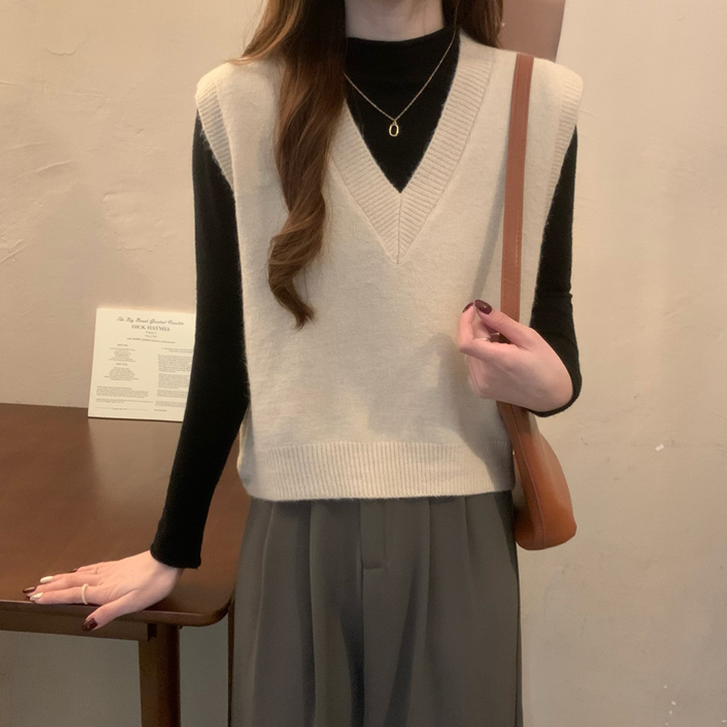 针织毛衣马甲女背心2025早秋新款爆款v领短款外搭秋装坎肩小马夹