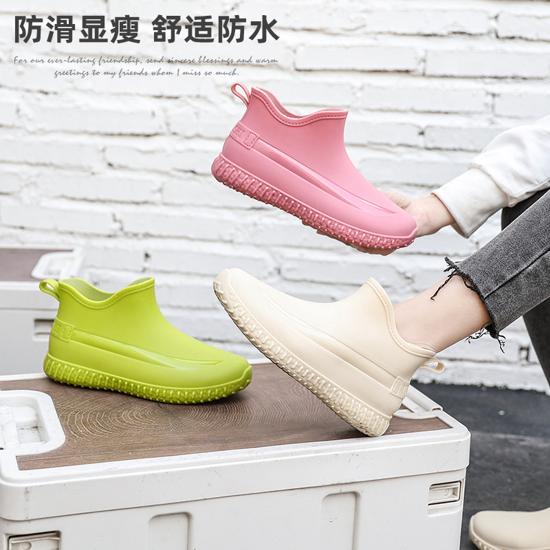 雨鞋女轻便厨房工作防滑雨靴韩版外出游玩耐磨水鞋加绒短筒女胶鞋