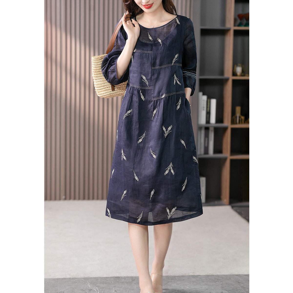 原形时尚气质绣花苎麻连衣裙女2025夏季韩版宽松显瘦中长裙U87898