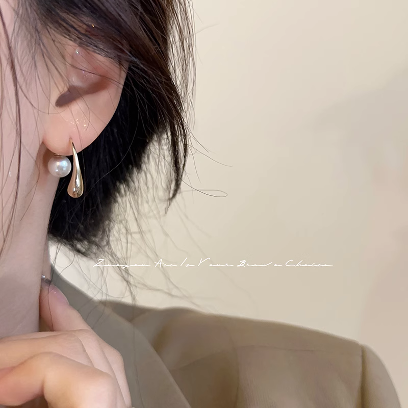 仿珍珠耳饰 高级感小众独特耳环气质耳坠2025新款潮爆款耳钉
