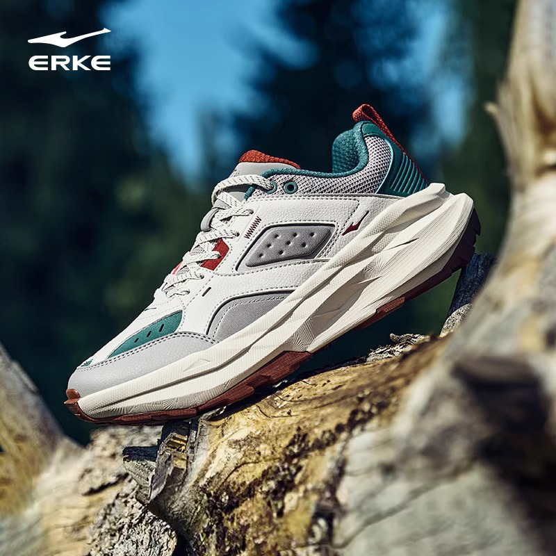 鸿星尔克男鞋探行户外休闲鞋2024秋季新款徒步轻弹舒适男子运动鞋