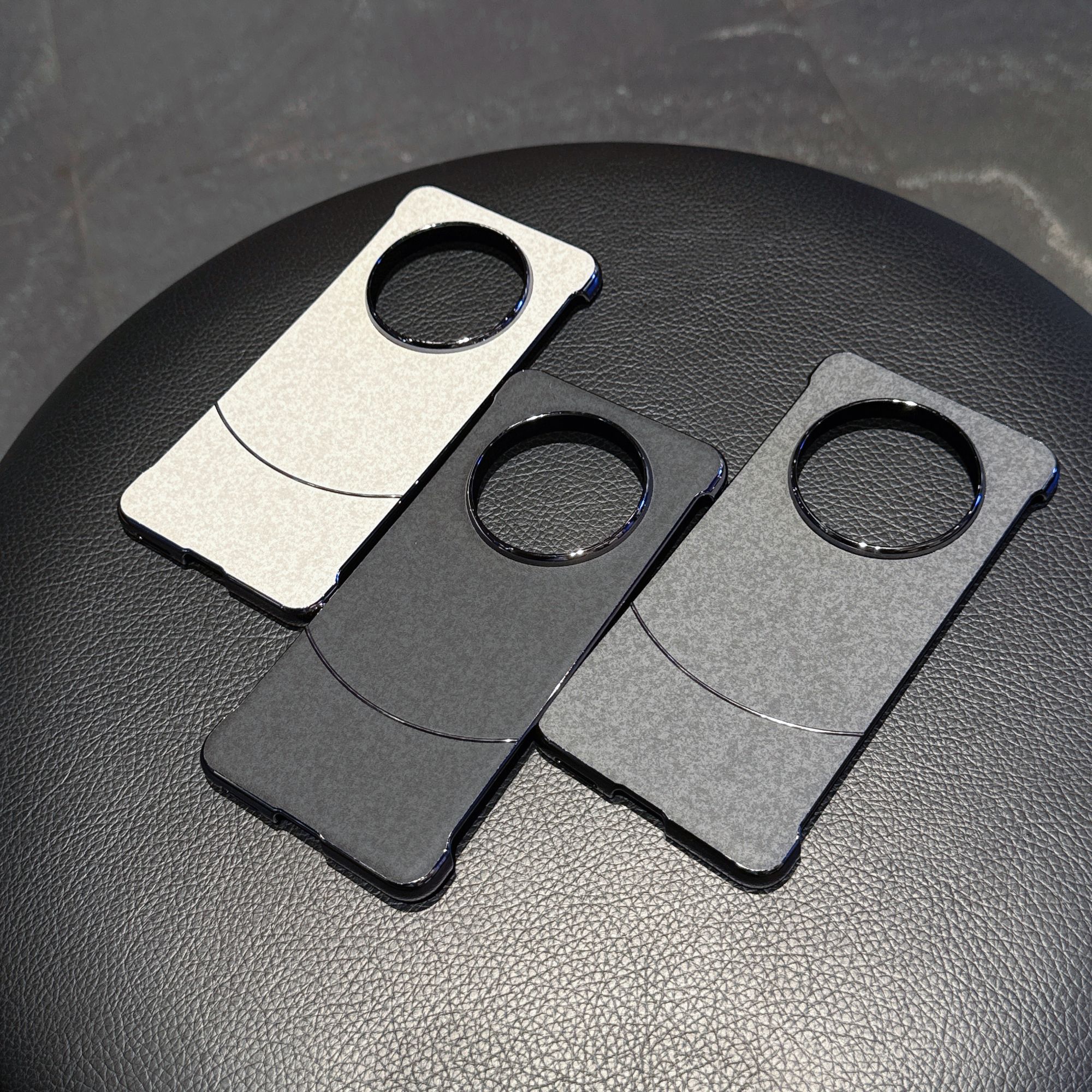 高档皮纹适用华为mate70pro手机壳无边框轻薄时尚个性新款mate70+