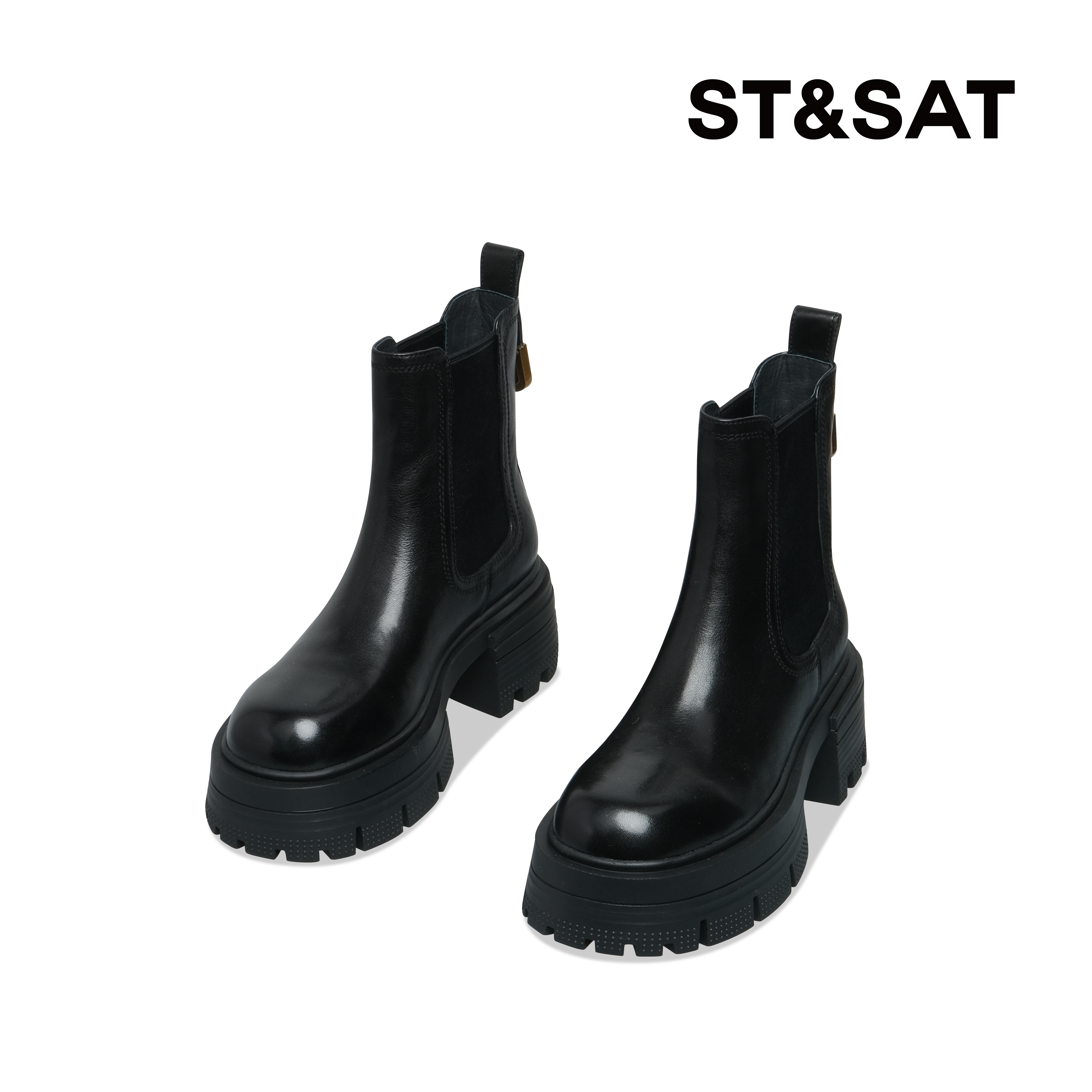 星期六英伦风美拉德时髦黑色百搭靴秋冬新款厚底气质女士短靴6Q71