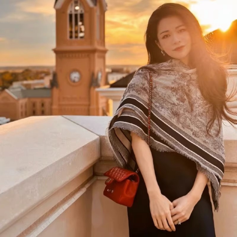 Love is long2024新款茹伊丛林复古大方巾流苏百搭女高端保暖披肩