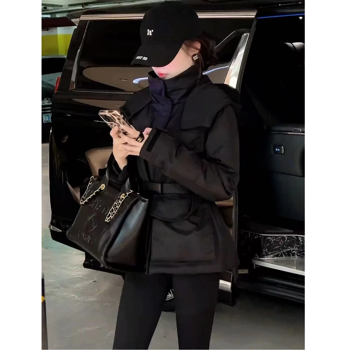 羽绒服2025冬季新款潮流百搭工装连帽收腰加绒冲锋衣明星同款