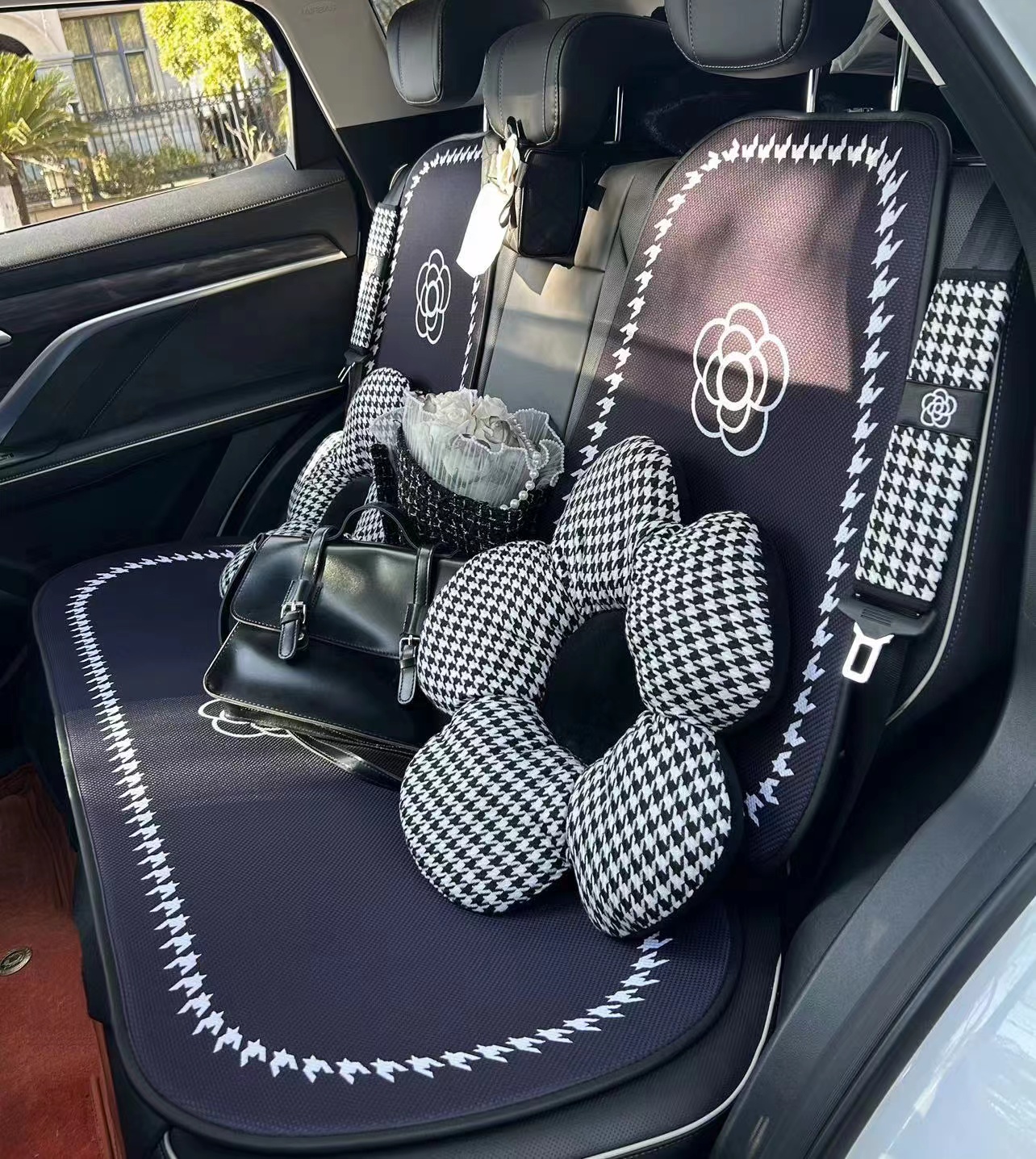 汽车坐垫山茶花千鸟格四季通用冰丝适用舒适坐垫女神坐垫透气凉垫