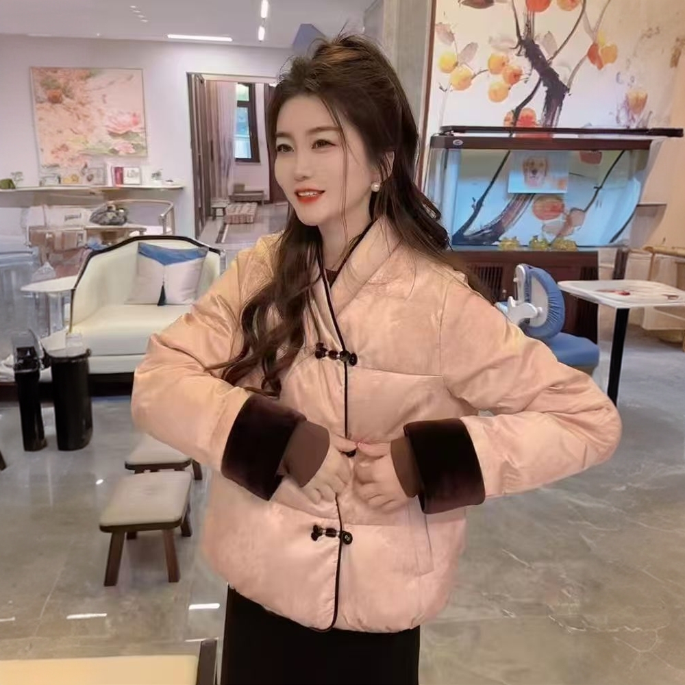 2025秋冬季新款新中式国风流行棉服设计感时尚立领加棉盘扣短外套